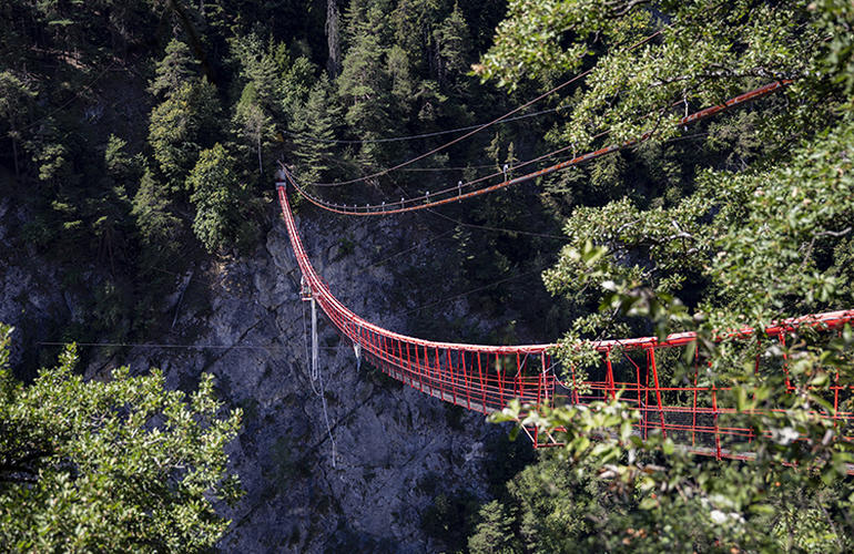 Bungee jumping Niouc, Svizzera