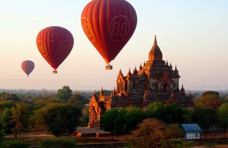 Mongolfiera Bagan Myanmar