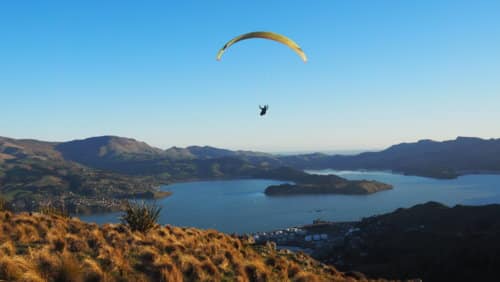 Parapendio nel porto di Lyttelton, Christchurch