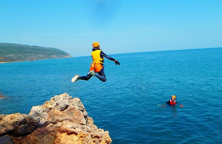 Coasteering nel Parco Nazionale di Arrábida