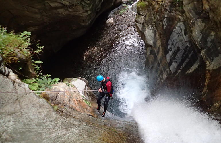 Canyon del Canceigt e Valle di Bious Ossau Canyoning dei Pirenei