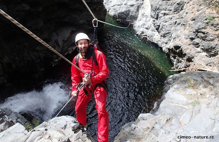 La guida completa al canyoning