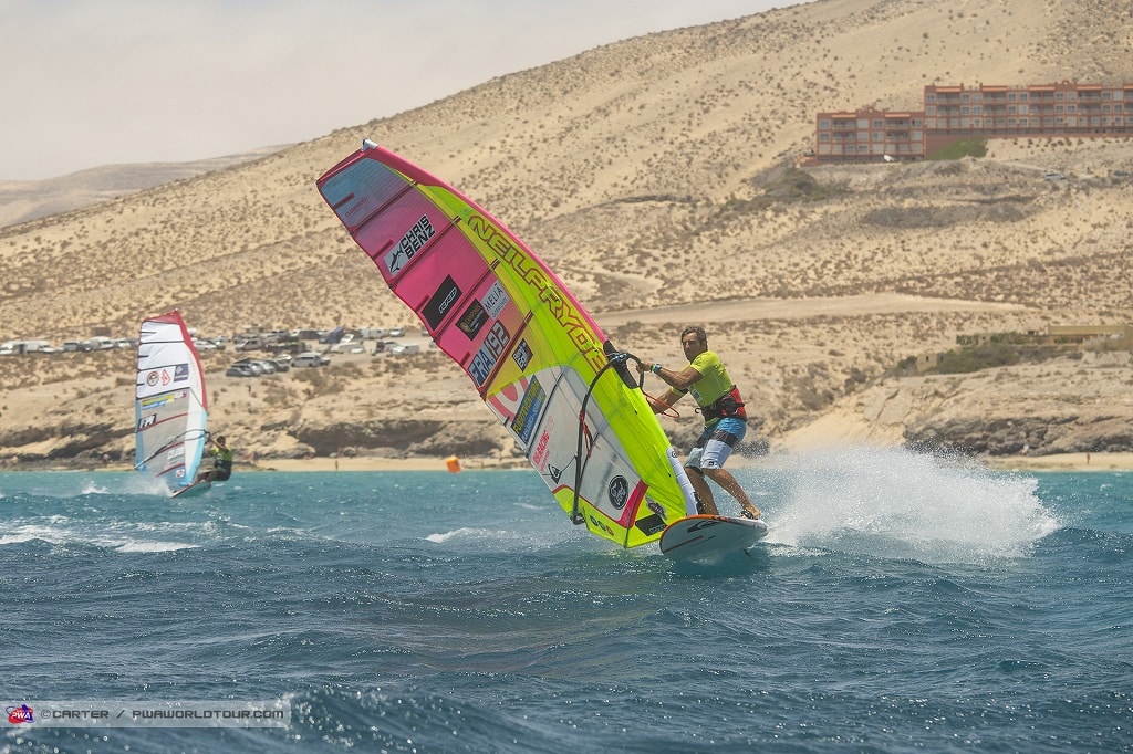 10 motivi per iniziare a fare windsurf