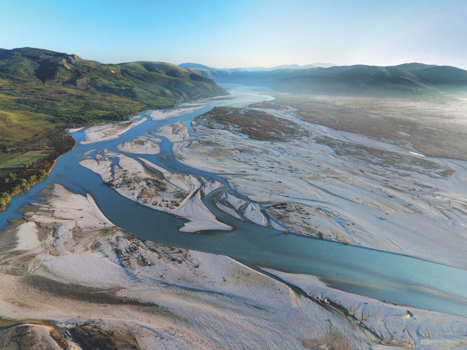 Il fiume Vjosa dall'alto