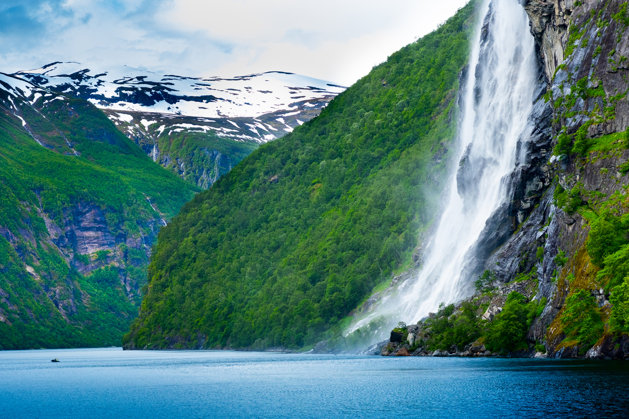 Cascata Gjerdefossen nel Geirangerfjord, Norvegia