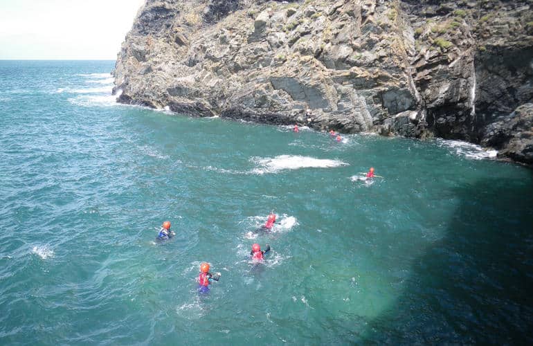 3 migliori posti per fare Coasteering in Portogallo