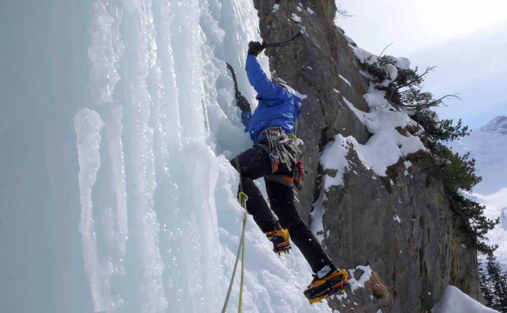 Arrampicata su cascate di ghiaccio a Chamonix