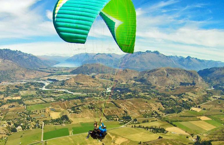 Parapendio a Queenstown, Nuova Zelanda